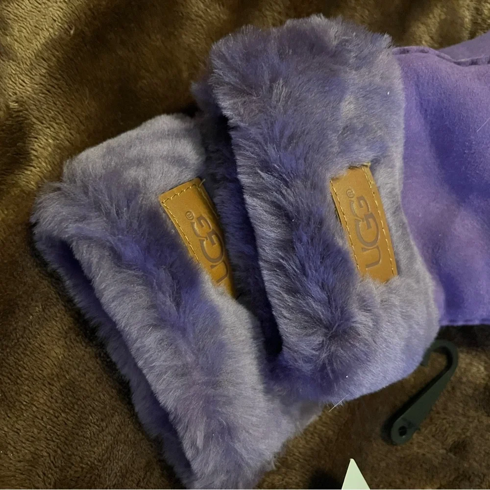 UGG Genuine Shearling Turn Cuff Gloves - PURPLE